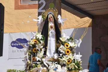 La Viña procesiona a su patrona en la despedida de sus fiestas patronales/Francisco Javier Santana y TA.